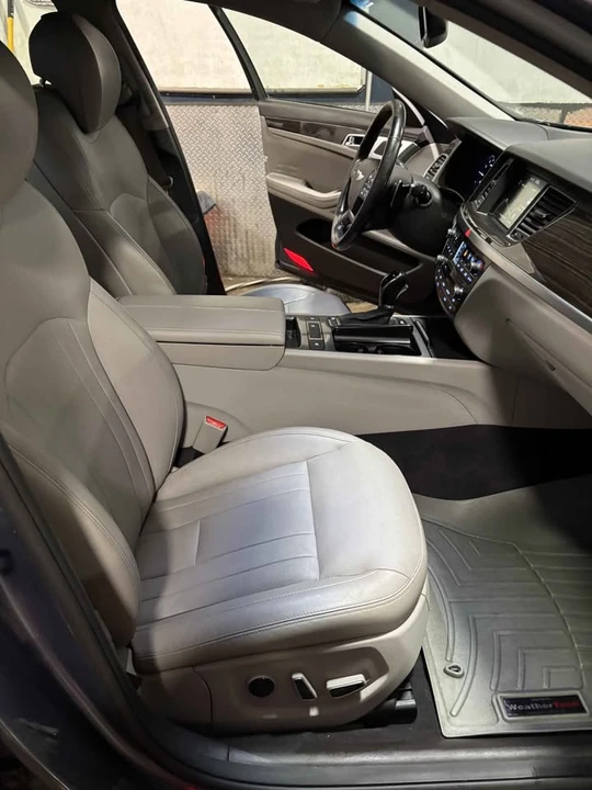 2015 Hyundai Genesis - Image 5 of 8