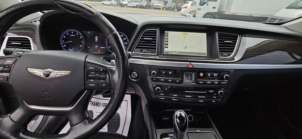 2015 Hyundai Genesis - Image 7 of 9