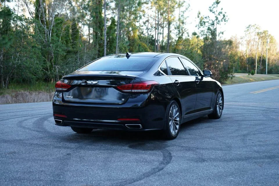 2015 Hyundai Genesis - Image 5 of 20