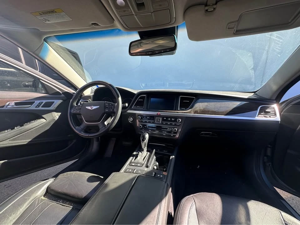 2015 Hyundai Genesis - Image 5 of 5
