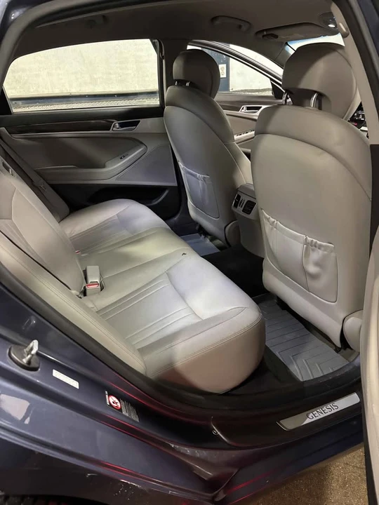 2015 Hyundai Genesis - Image 6 of 8