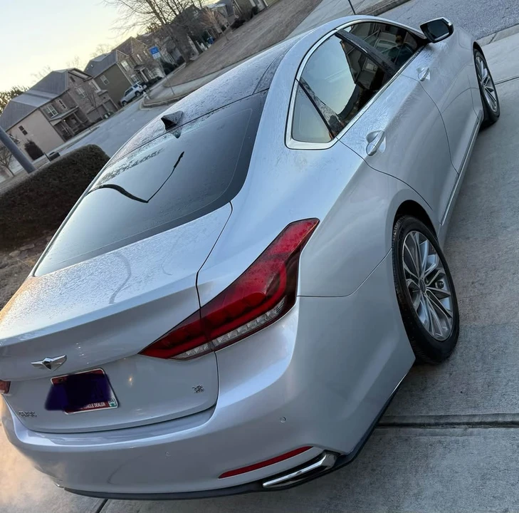 2015 Hyundai Genesis - Image 2 of 15