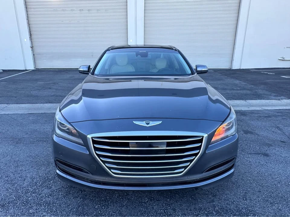 2015 Hyundai Genesis - Image 2 of 11
