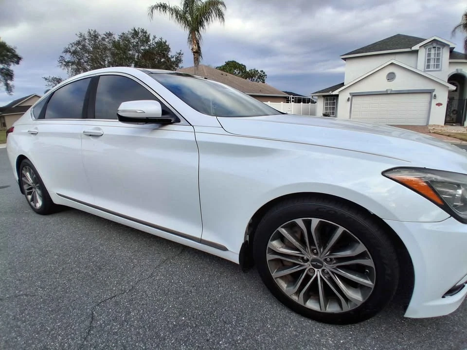 2015 Hyundai Genesis - Image 3 of 3