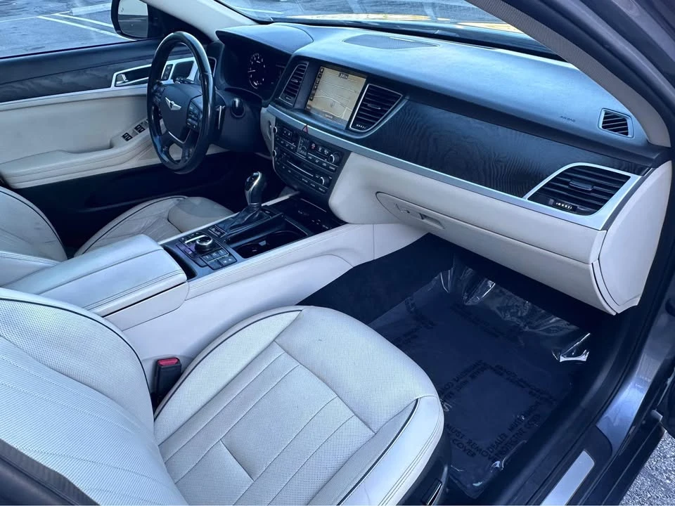 2015 Hyundai Genesis - Image 7 of 11