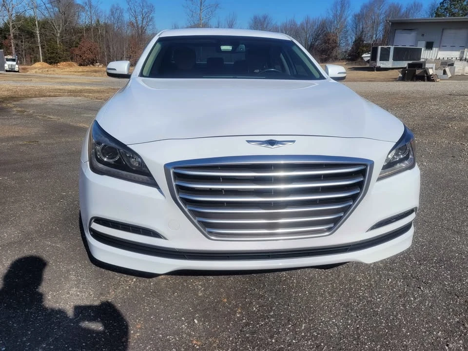 2015 Hyundai Genesis - Image 2 of 18