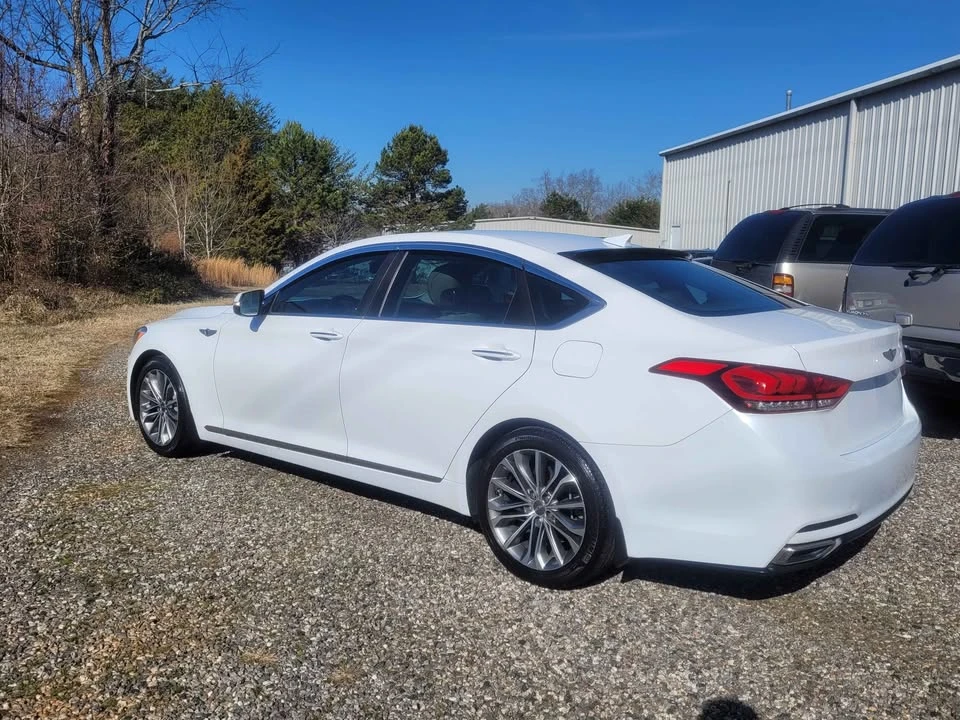 2015 Hyundai Genesis - Image 8 of 18