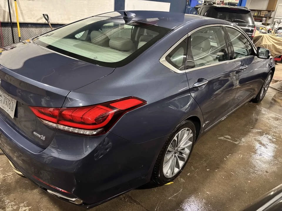 2015 Hyundai Genesis - Image 3 of 8