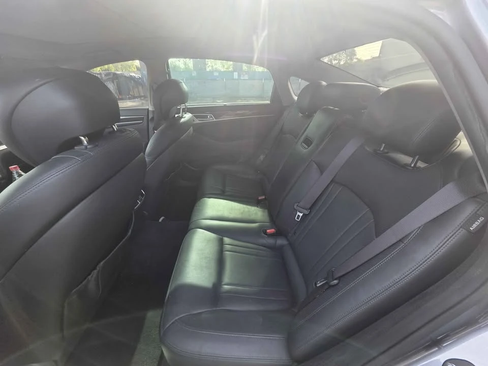 2015 Hyundai Genesis - Image 3 of 11