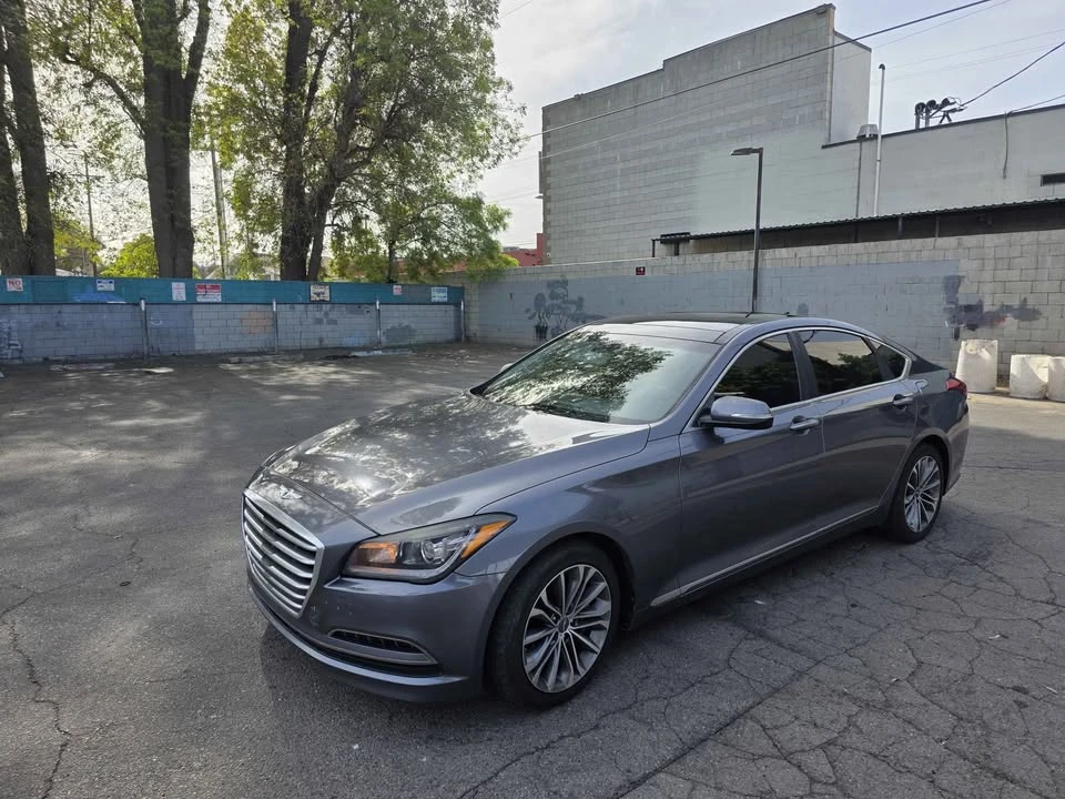 2015 Hyundai Genesis - Image 10 of 11