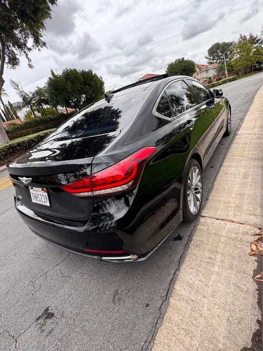2015 Hyundai Genesis - Image 15 of 16