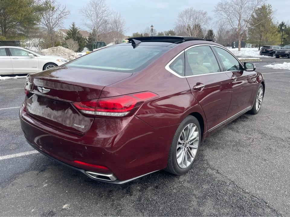 2015 Hyundai Genesis - Image 6 of 16