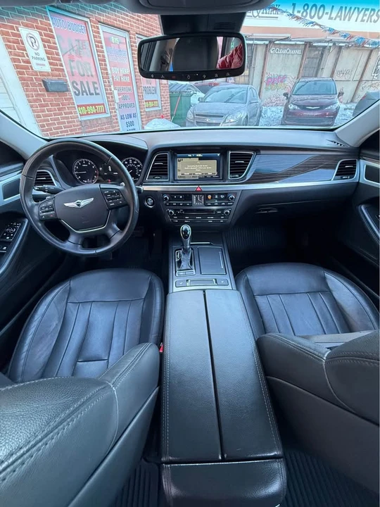 2015 Hyundai Genesis - Image 14 of 20