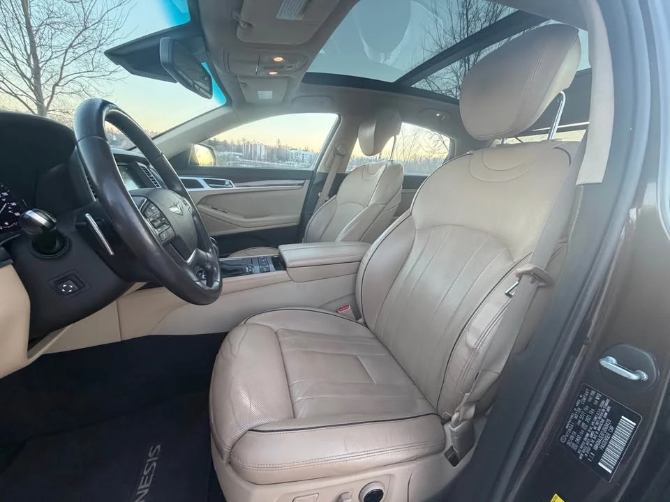 2015 Hyundai Genesis - Image 8 of 19