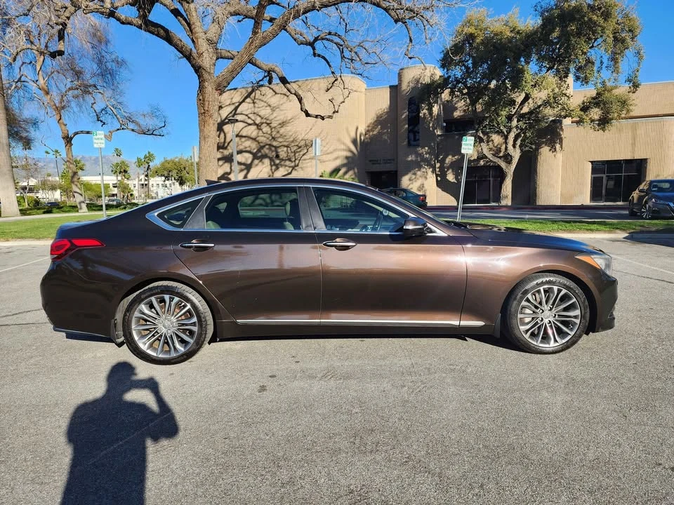 2015 Hyundai Genesis - Image 4 of 17