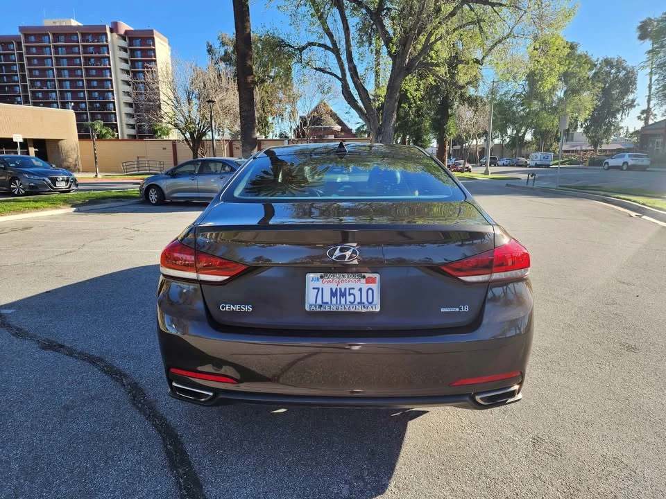 2015 Hyundai Genesis - Image 6 of 17