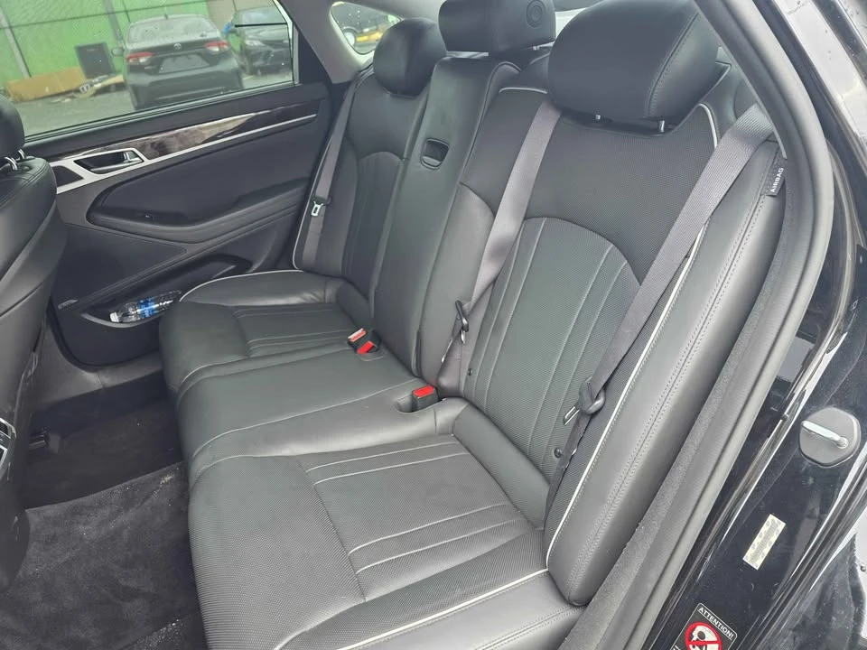 2015 Hyundai Genesis - Image 5 of 6