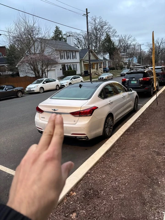 2015 Hyundai Genesis - Image 6 of 11