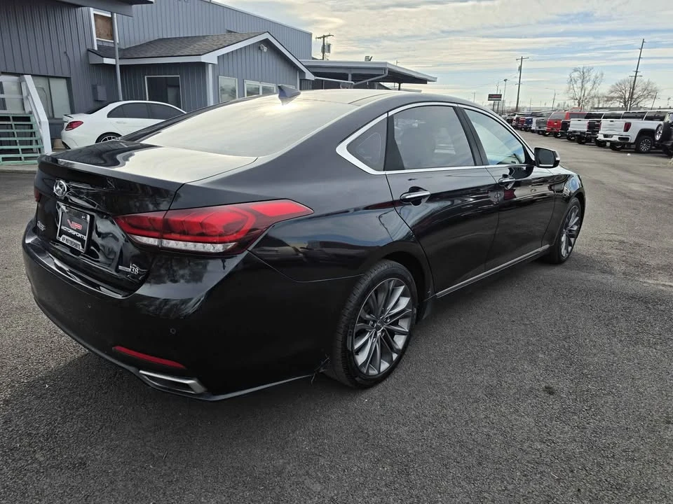 2015 Hyundai Genesis - Image 5 of 13