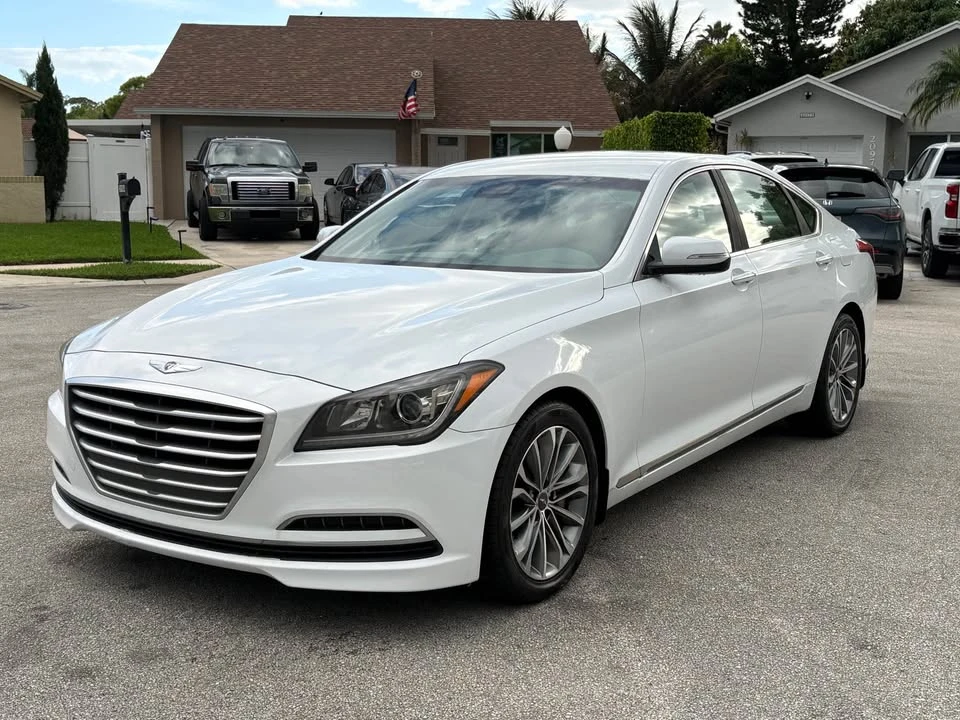 2015 Hyundai Genesis - Image 3 of 20