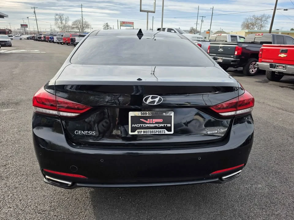 2015 Hyundai Genesis - Image 4 of 13