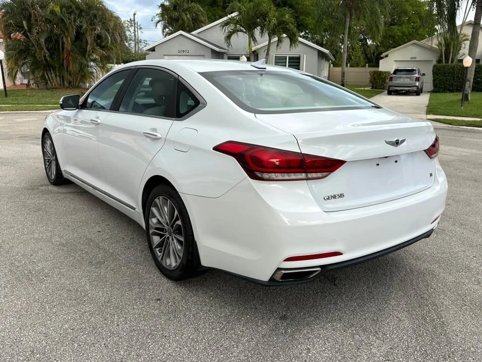2015 Hyundai Genesis - Image 7 of 20