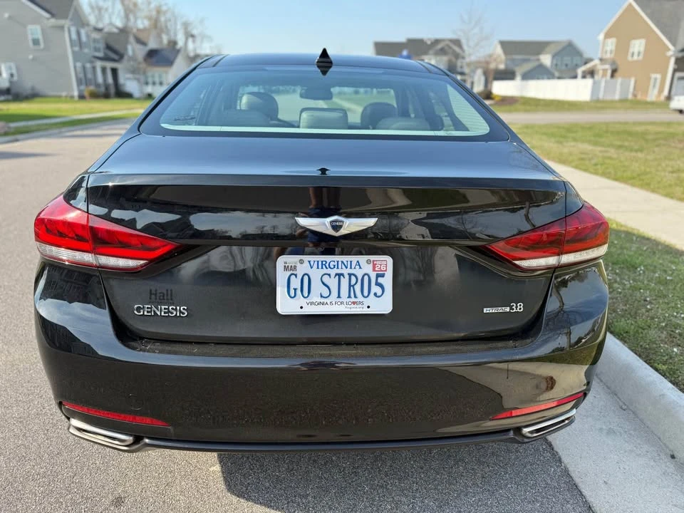 2015 Hyundai Genesis - Image 6 of 13