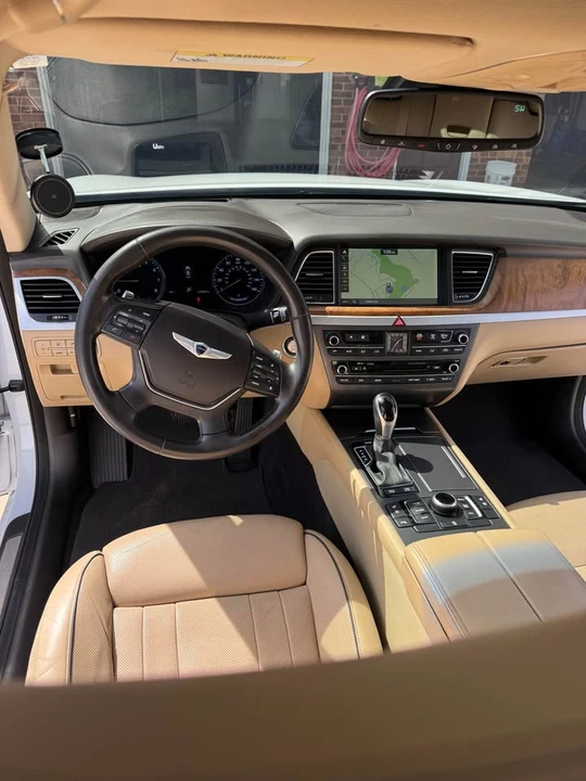 2015 Hyundai Genesis - Image 5 of 6