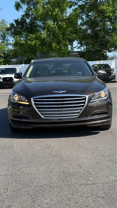 2015 Hyundai Genesis - Image 6 of 18