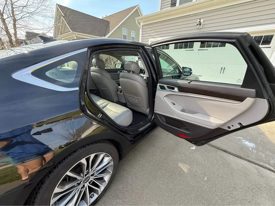 2015 Hyundai Genesis - Image 13 of 13