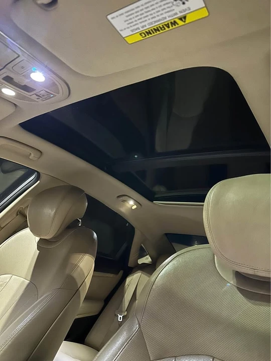 2015 Hyundai Genesis - Image 8 of 11