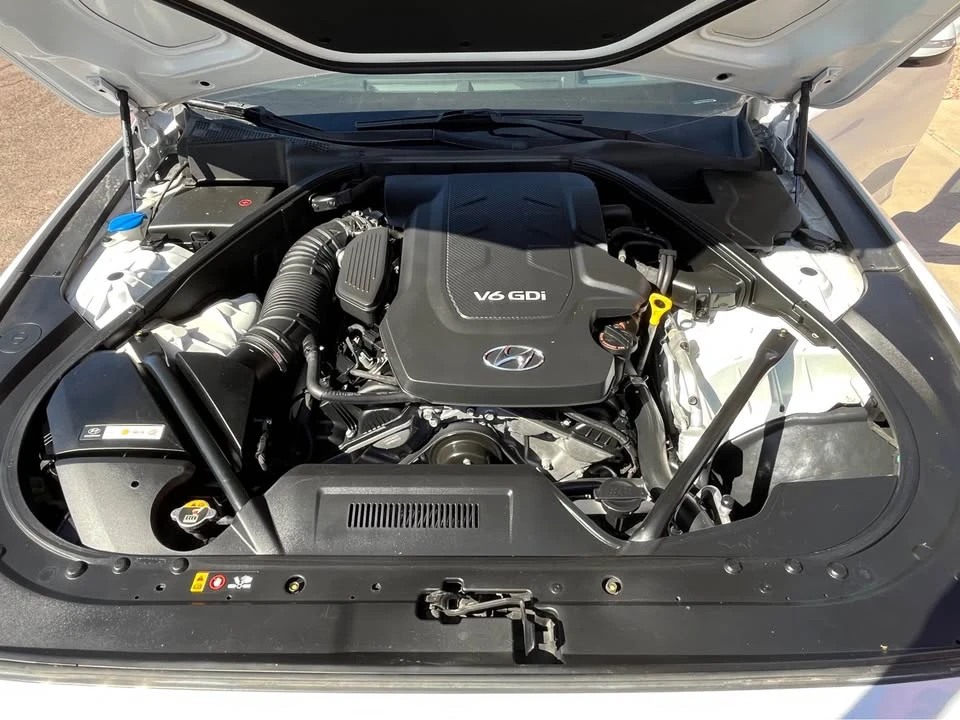2015 Hyundai Genesis - Image 10 of 10