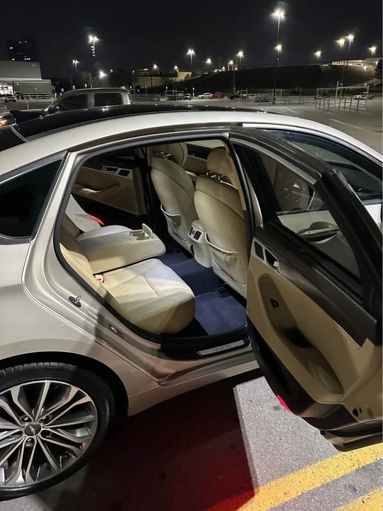 2015 Hyundai Genesis - Image 6 of 11