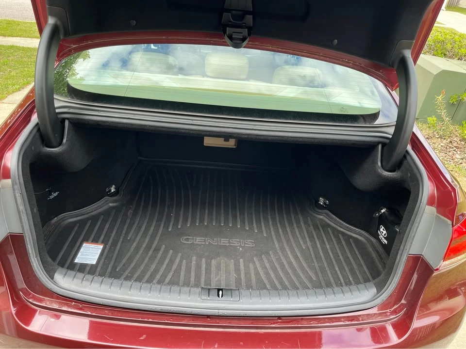 2015 Hyundai Genesis - Image 7 of 8