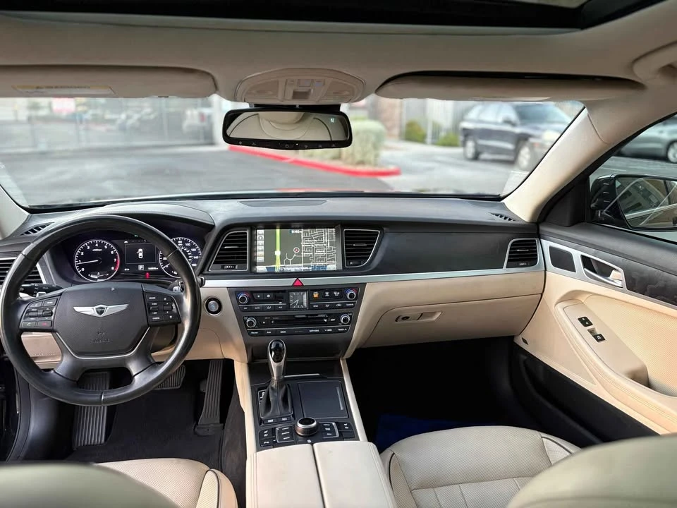 2015 Hyundai Genesis - Image 10 of 13
