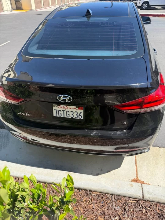 2015 Hyundai Genesis - Image 4 of 6