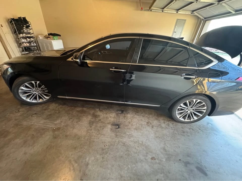 2015 Hyundai Genesis - Image 2 of 8