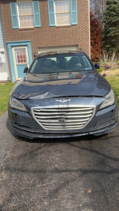 2015 Hyundai Genesis - Image 6 of 6