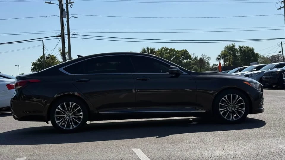 2015 Hyundai Genesis - Image 7 of 18