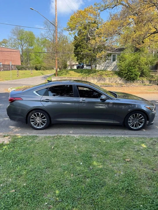 2015 Hyundai Genesis - Image 18 of 20