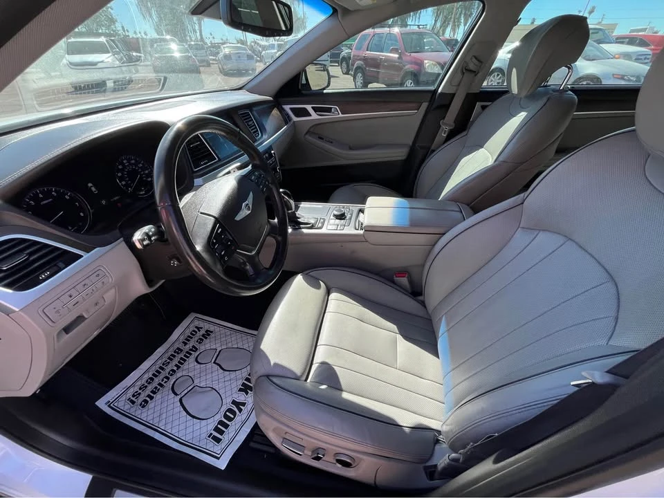 2015 Hyundai Genesis - Image 5 of 10