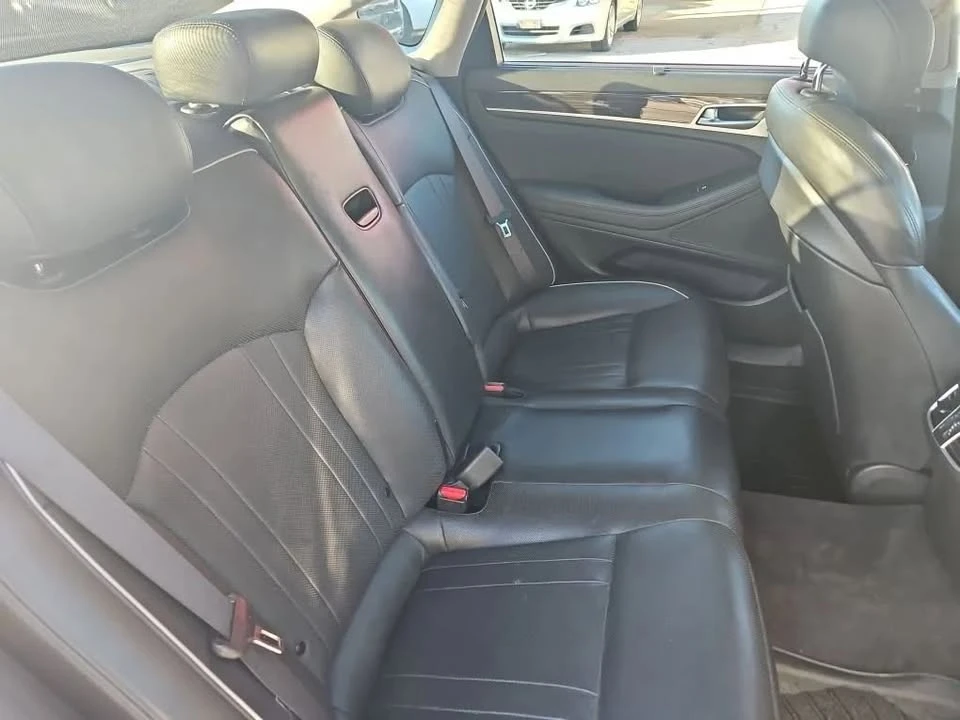 2015 Hyundai Genesis - Image 9 of 9
