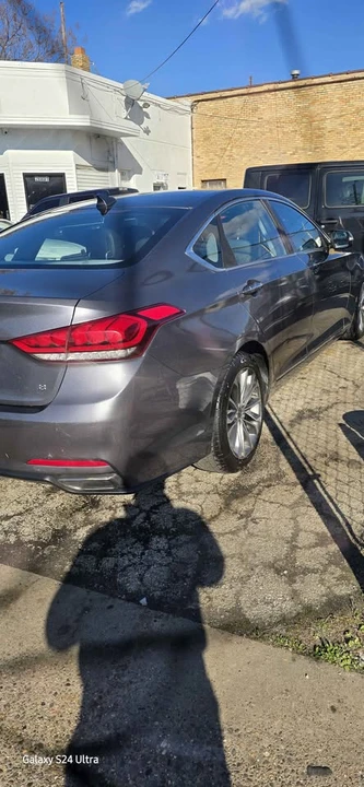 2015 Hyundai Genesis - Image 10 of 12