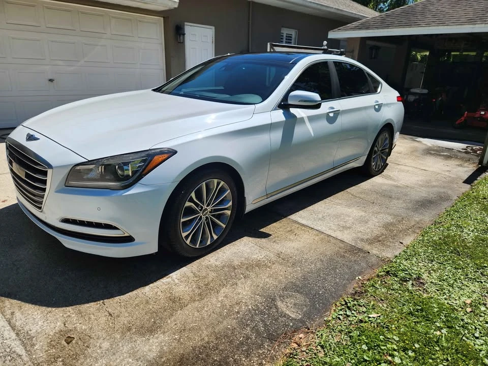 2015 Hyundai Genesis - Image 2 of 19