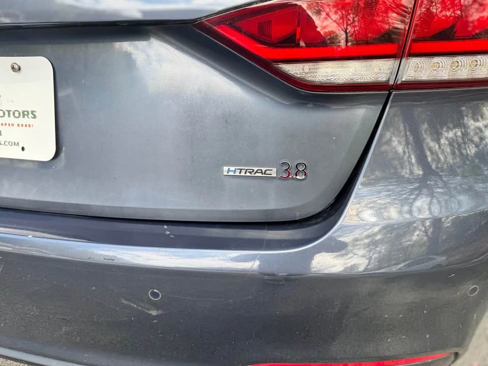 2015 Hyundai Genesis - Image 6 of 18
