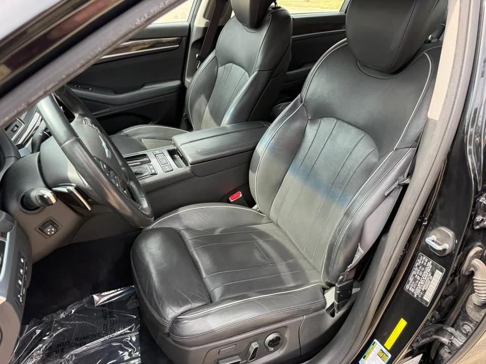 2015 Hyundai Genesis - Image 4 of 13