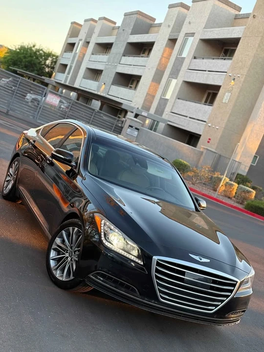 2015 Hyundai Genesis - Image 6 of 13
