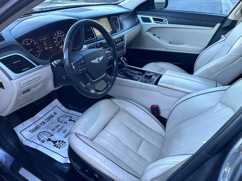 2015 Hyundai Genesis - Image 7 of 14