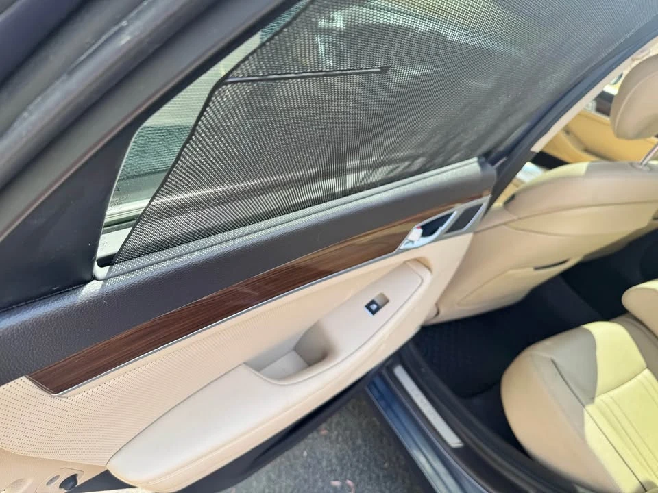 2015 Hyundai Genesis - Image 11 of 18