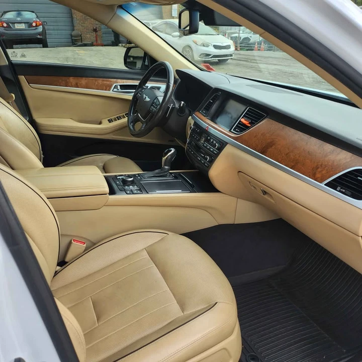 2015 Hyundai Genesis - Image 8 of 18